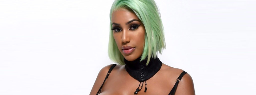 Social Media – Katt Leya